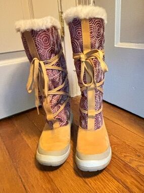Timberland Purple Patterned and Tan Faux-Fur Winter Lace-Up Boots
